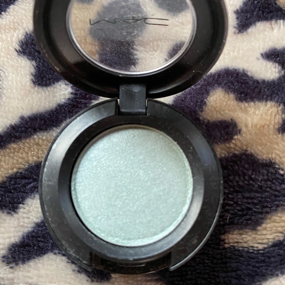 MAC Eyeshadow - Never Used